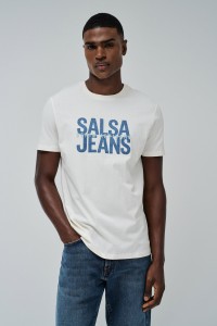 T-SHIRT MIT BRANDING