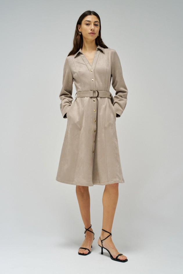 VESTIDO CAMISEIRO EM SUEDE
