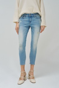 VAQUEROS WONDER PUSH UP CROPPED SKINNY