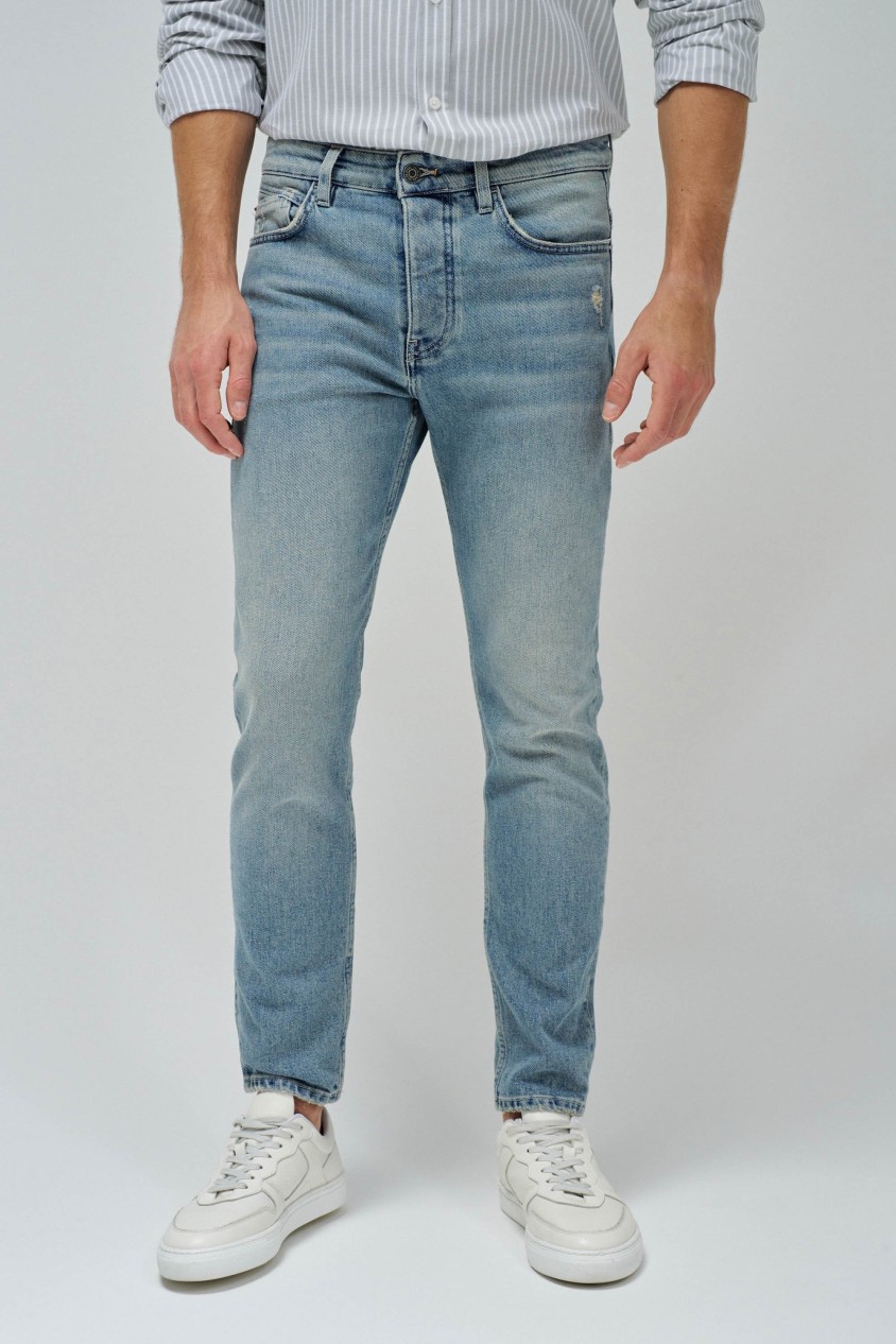 SLIM FIT JEANS