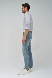 SLIM FIT JEANS