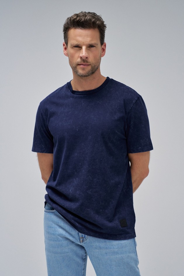 REGULAR FIT T-SHIRT