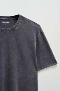 T-SHIRT REGULAR FIT