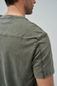 REGULAR FIT T-SHIRT