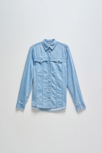 CAMISA LIGHTDENIM COM EFEITOS DE LAVAGEM