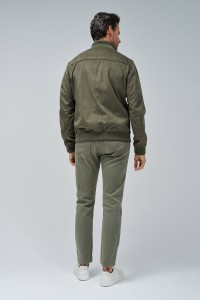 CASACO BOMBER EM SUEDE