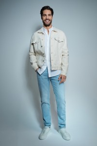 REGULAR FIT JEANS