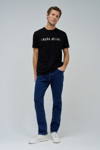 T-SHIRT WITH BRANDING
