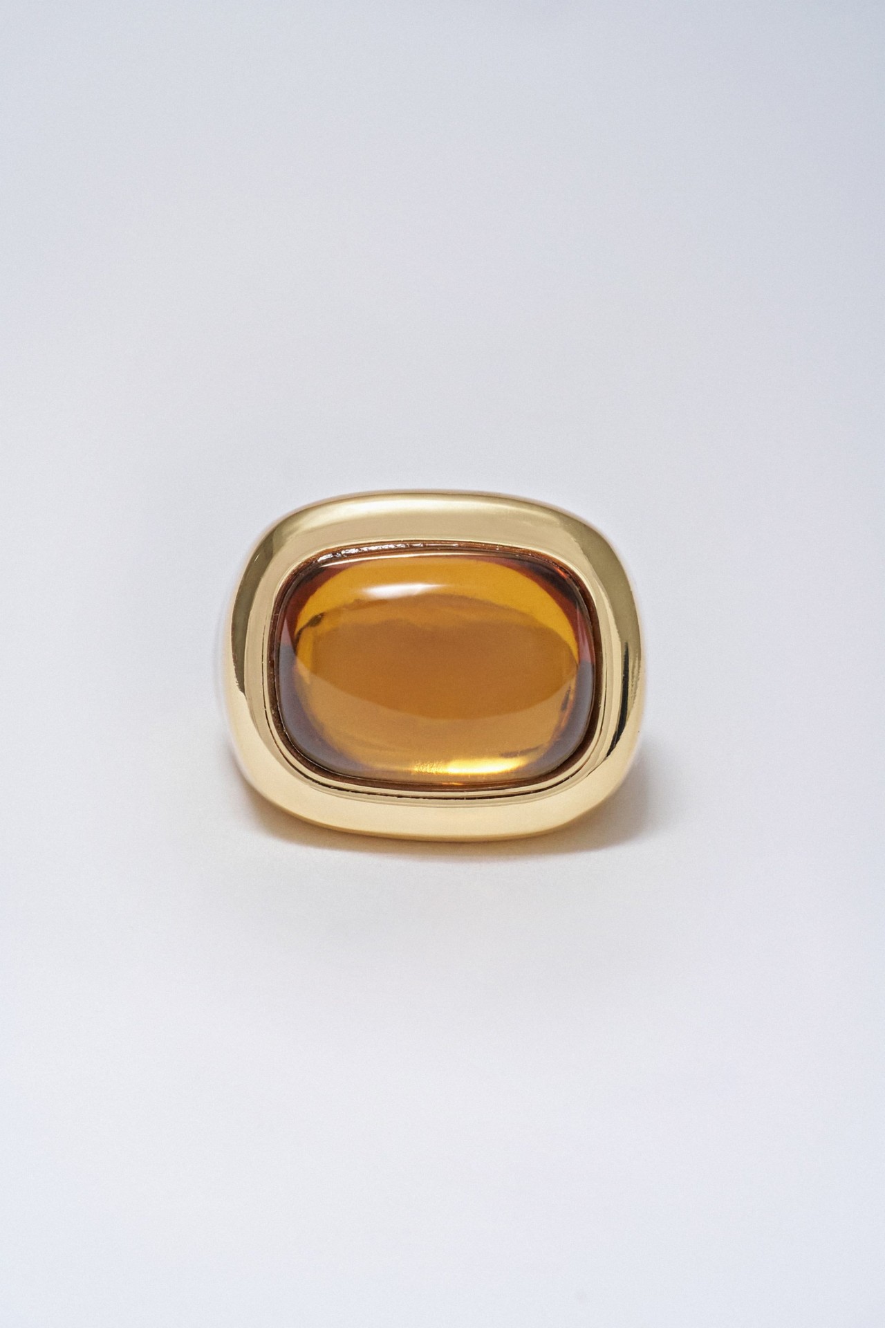 RING WITH RECTANGULAR STONE