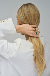 RING WITH RECTANGULAR STONE