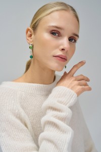 PENDIENTES COLGANTES CON PIEDRAS STRASS