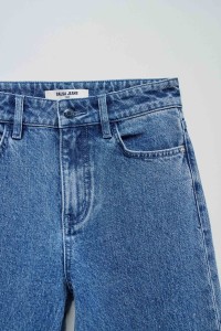 JEANS TRUE STRAIGHT MIT STRASS