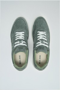 LEATHER TRAINERS