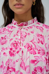 TOP WITH FLORAL PATTERN