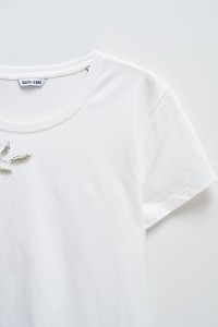 T-SHIRT WITH SHINY APPLIQUS