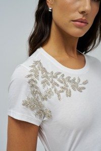 T-SHIRT WITH SHINY APPLIQUS