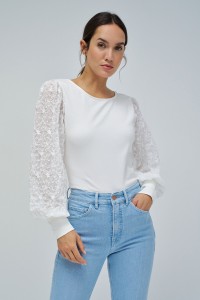 SWEATER WITH SLEEVES IN ENGLISH EMBROIDERY