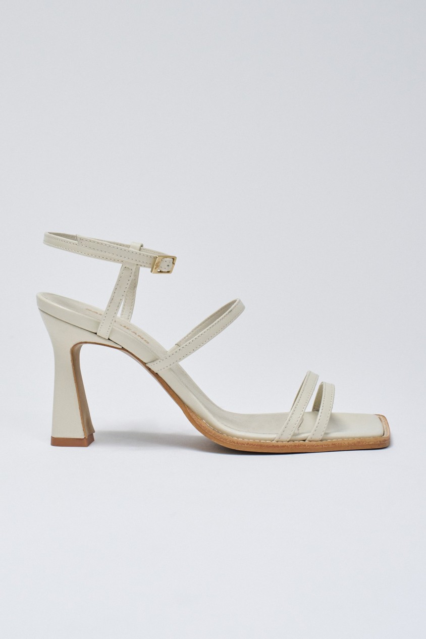 LEATHER SANDAL WITH HEEL