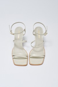 LEATHER SANDAL WITH HEEL