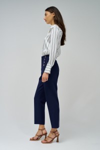CHINO CROPPED SLIM EM TECIDO