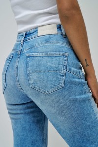 JEAN FAITH PUSH IN DROIT