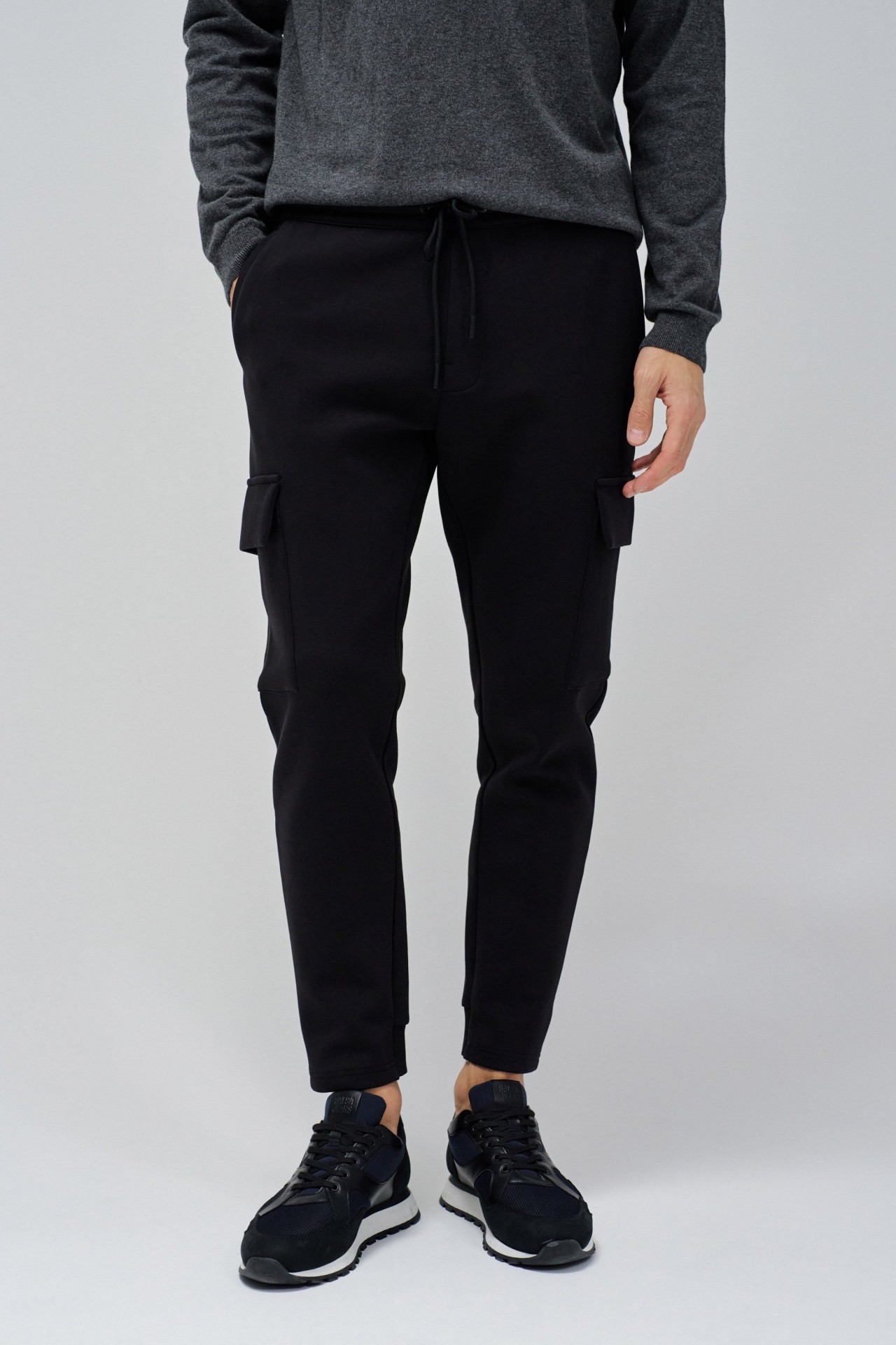 PANTALONES JOGGERS TAPERED