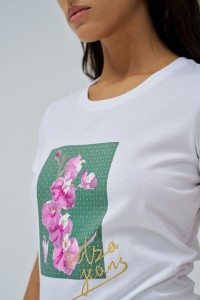 T-SHIRT WITH PRINT