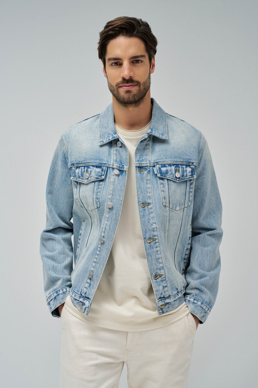 DENIM JACKET