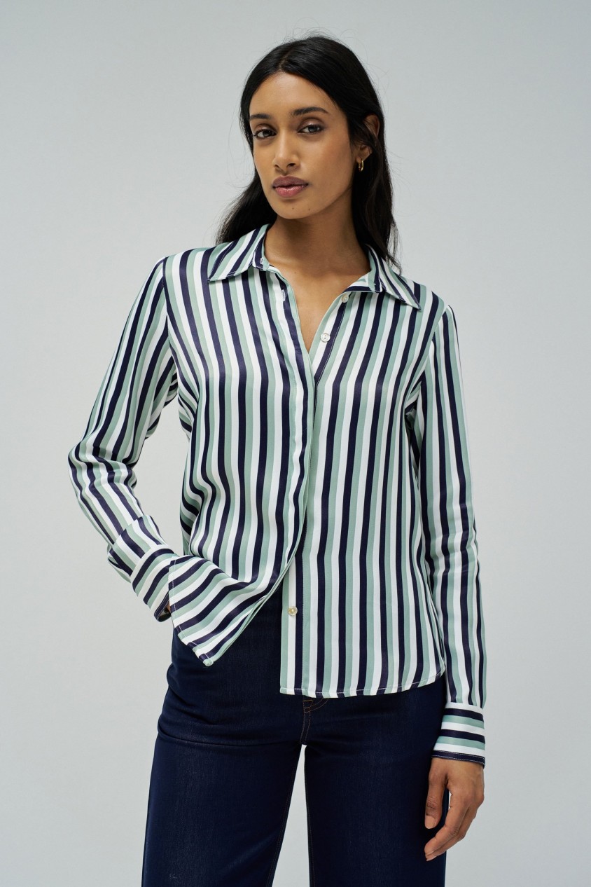 CAMISA COM RISCAS