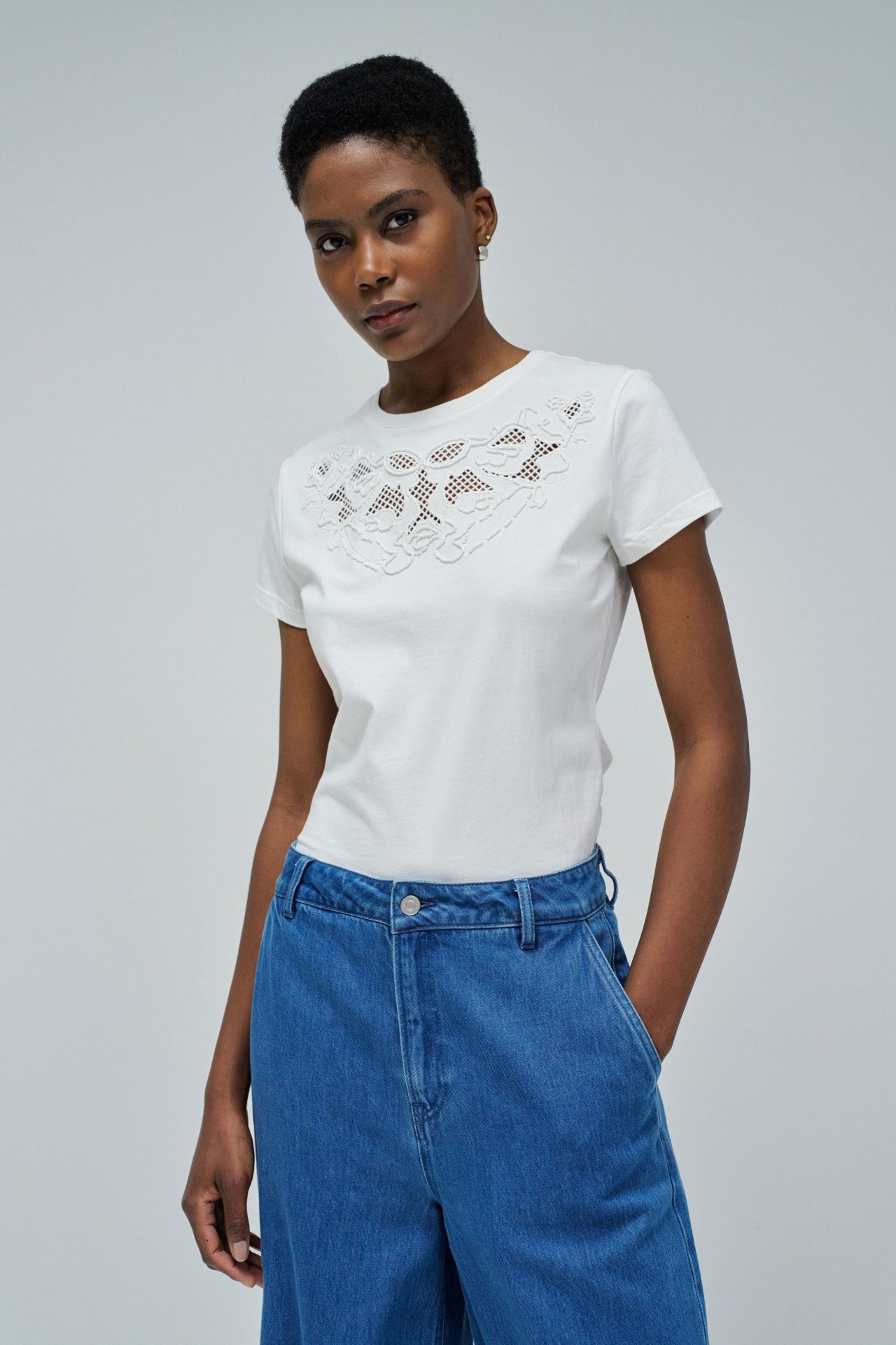 T-SHIRT WITH EMBROIDERY