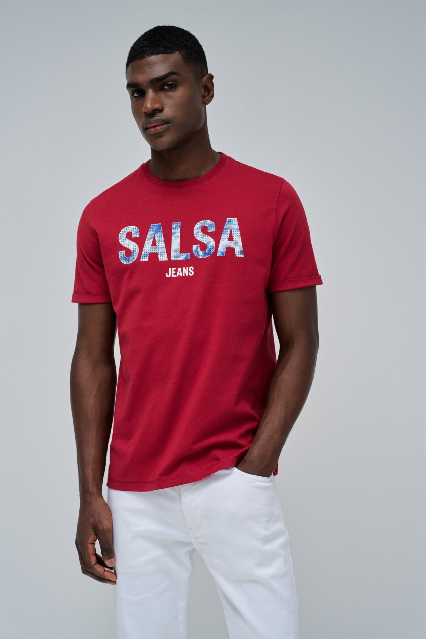 CAMISETA CON BRANDING