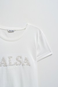 T-SHIRT WITH BRANDING