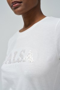 T-SHIRT WITH BRANDING