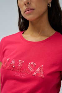 T-SHIRT AVEC BRANDING