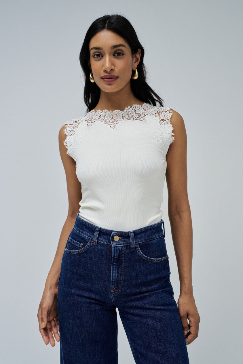 TOP WITH LACE