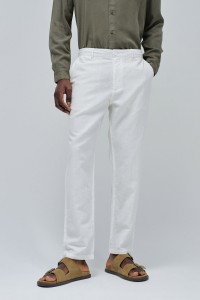 HOSE CHINO MIT LEINENMISCHUNG