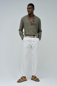 HOSE CHINO MIT LEINENMISCHUNG