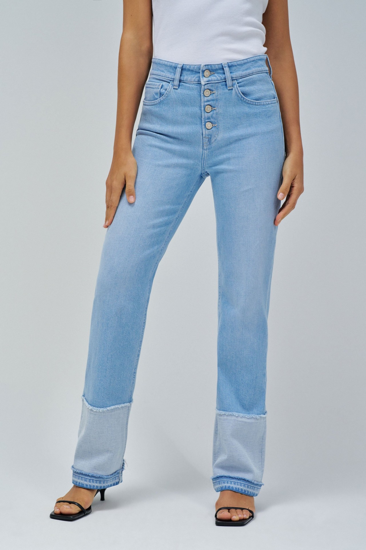 JEAN TRUE STRAIGHT