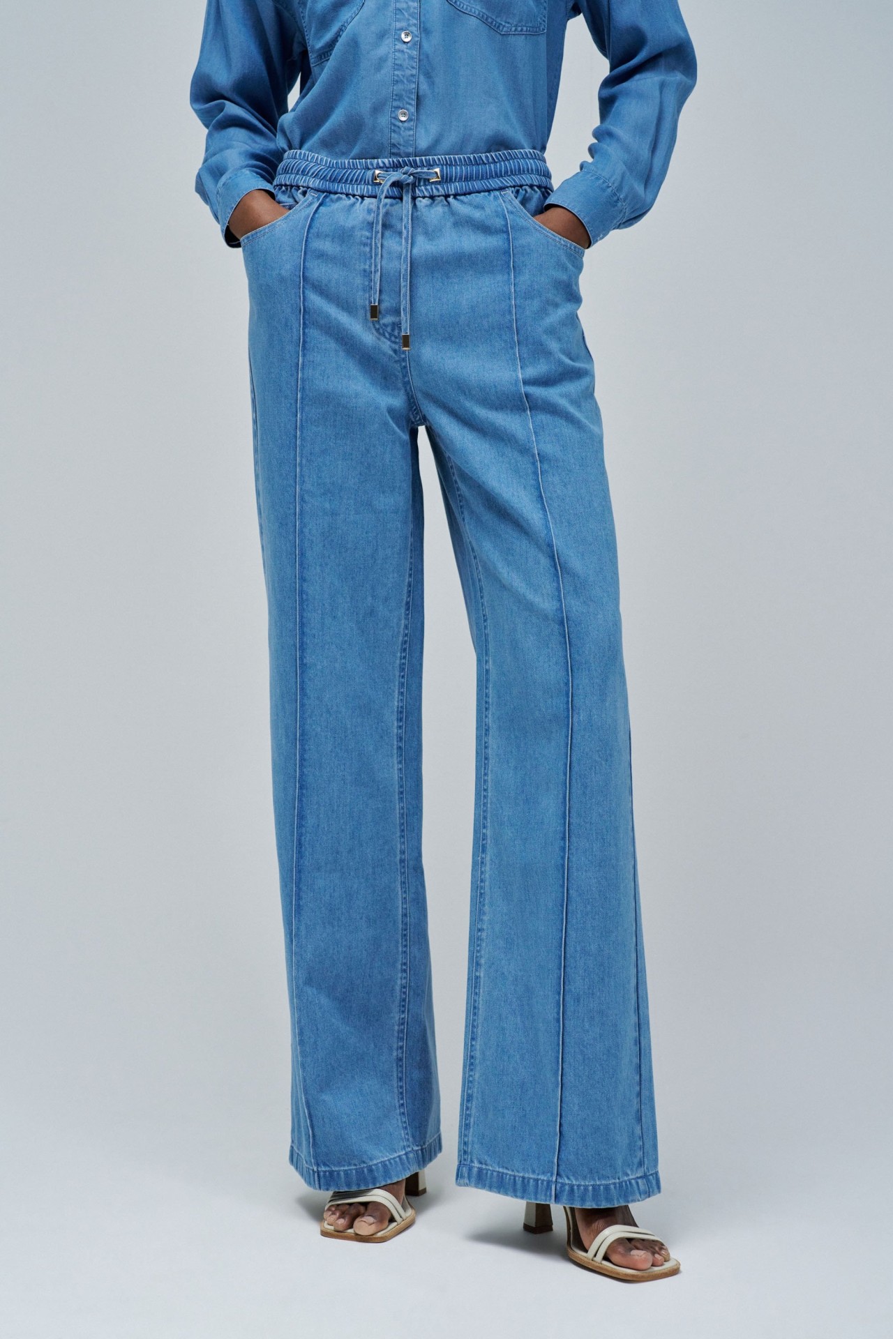 LIGHTDENIM JOGGERS TROUSERS WITH WIDE LEG