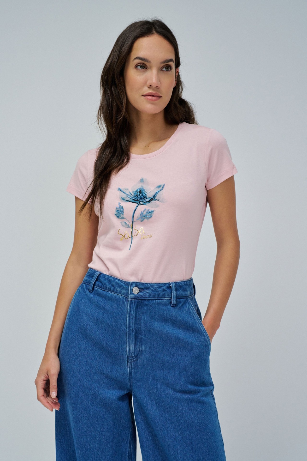 T-SHIRT WITH PRINT AND BEADS
