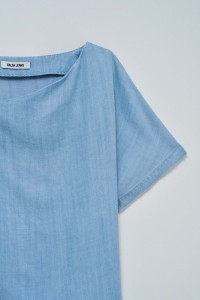 HELLBLAUE BLUSE