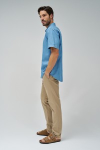CAMISA EM DENIM LEVE
