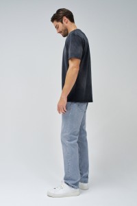 T-SHIRT COM ESTAMPADO