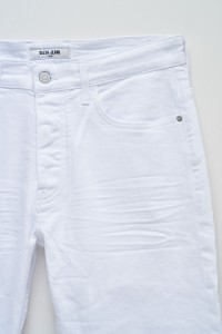 PANTALON EN SERG SLIM BLANC.