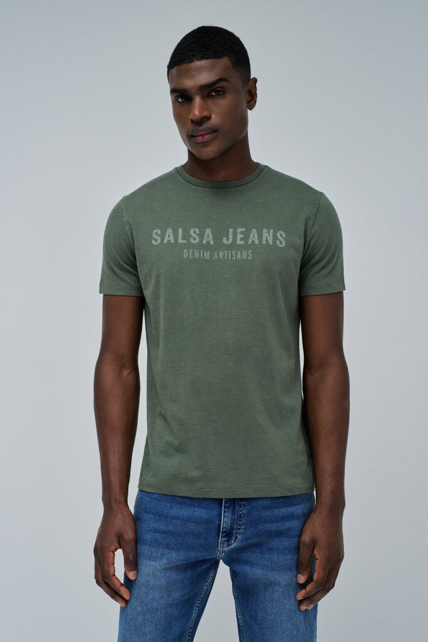 CAMISETA CON BRANDING