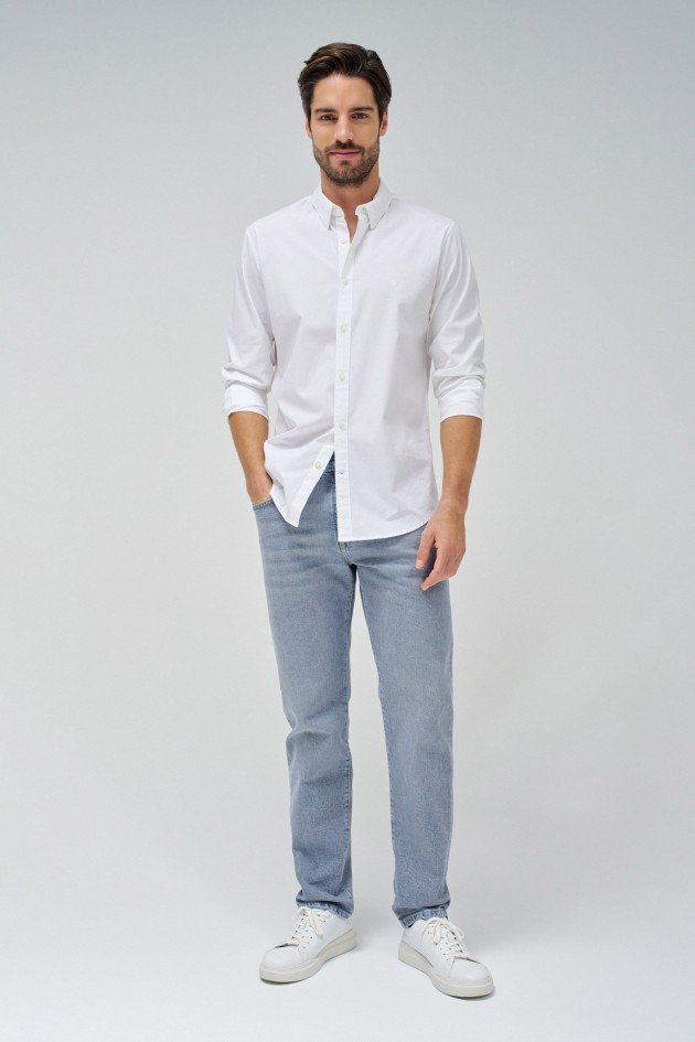 STRAIGHT FIT JEANS