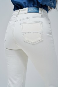 TRUE CROPPED SLIM JEANS