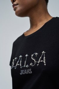 T-SHIRT WITH BRANDING