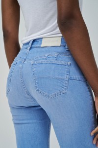 DESTINY PUSH UP CROPPED SKINNY JEANS