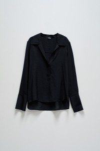 PLAIN FLOWING BLOUSE